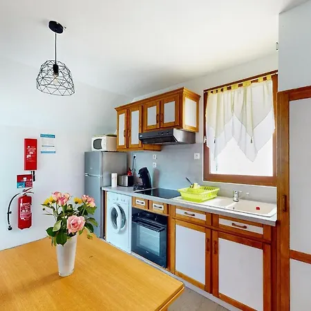 3 Bedroom In St Pere
