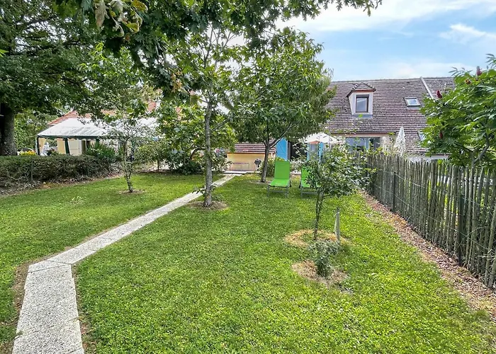 St Pere De Port * Mesnil-Saint-Père