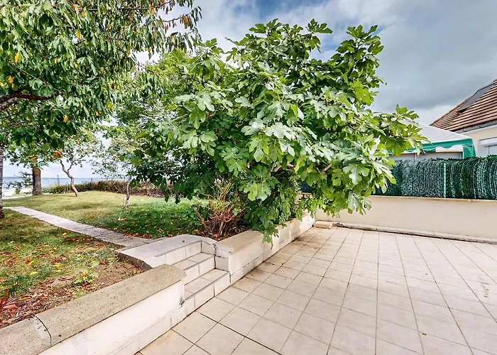 St Pere De Port Mesnil-Saint-Père